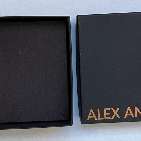 Alex and Ani Buddha charm bracelet - Picture 3 of 5